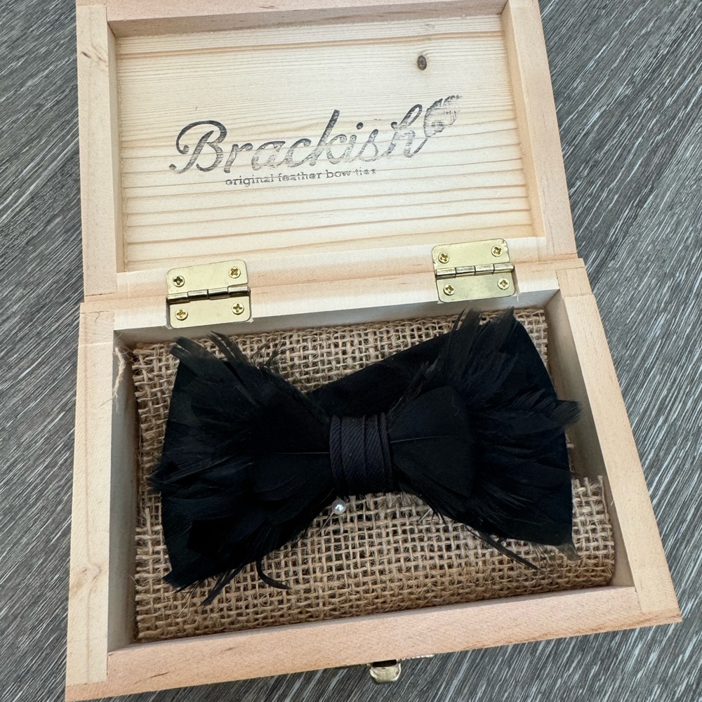 MENS BOWTIE